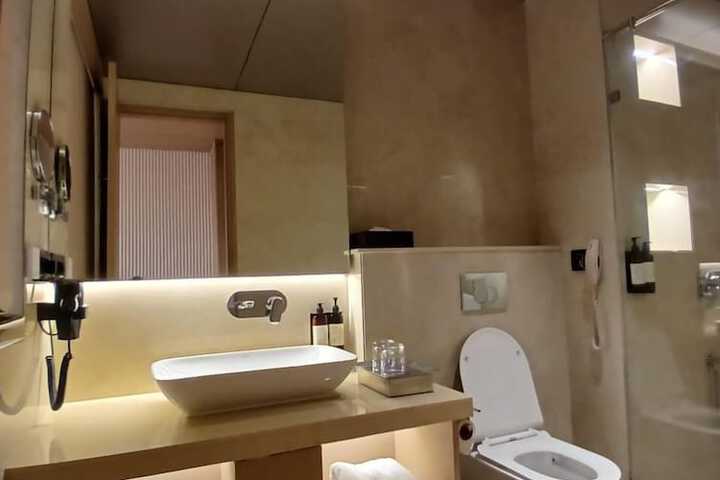 Room 19 of 26