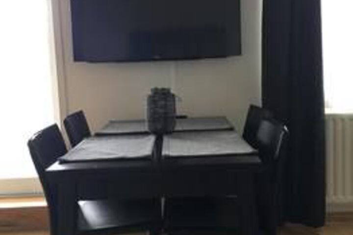 Room 42 of 49