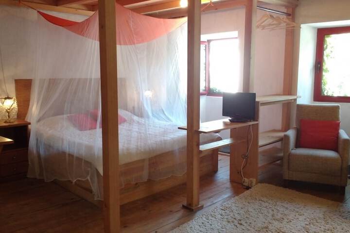 Room 22 of 109