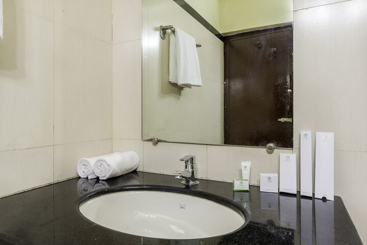 Room 30 of 53