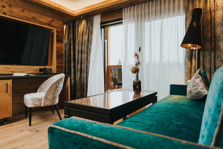 Room 65 of 193