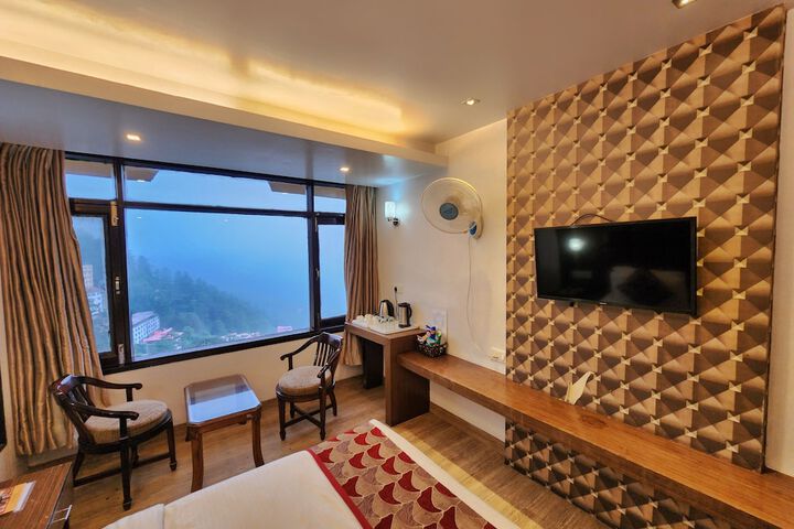 Room 92 of 174