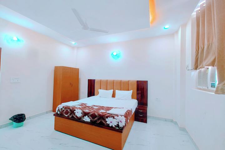 Room 17 of 41