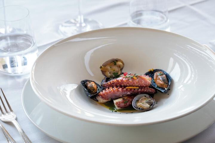 Dining 58 of 154