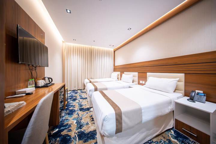 Room 42 of 61
