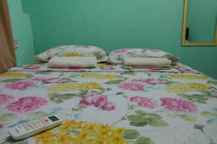 Room 10 of 23