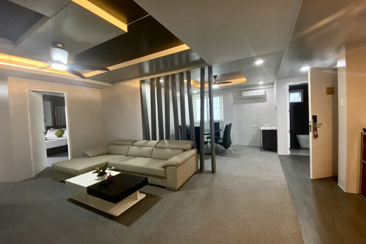 Room 185 of 403