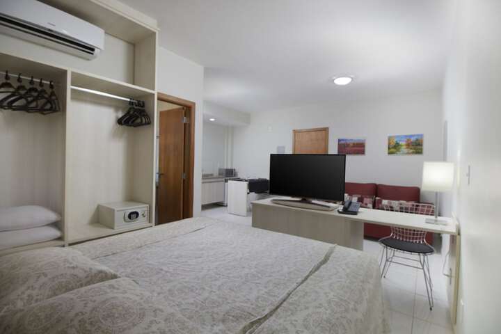 Room 5 of 39
