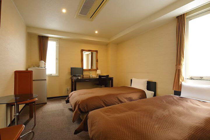 Room 15 of 46