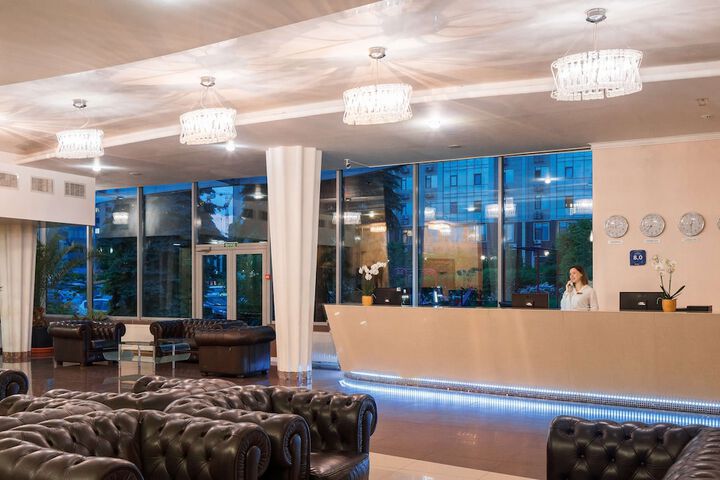 Guest Lobby