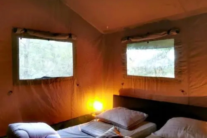 Room 10 of 10