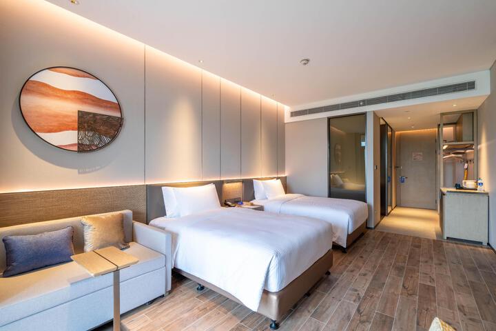 Room 41 of 60