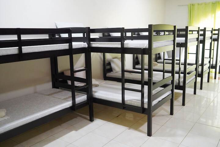Room 12 of 62