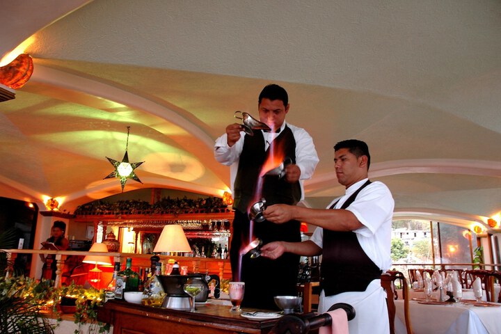 Dining Photos
