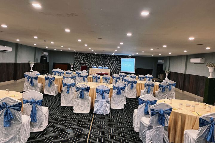 Ballroom/Hall 61 of 69
