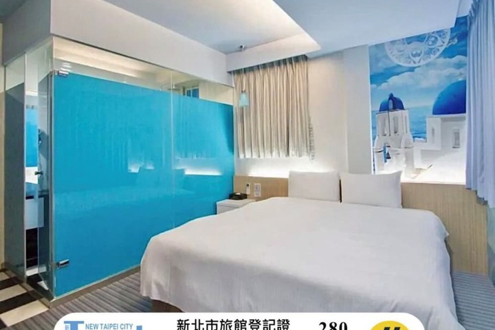 Room 41 of 51
