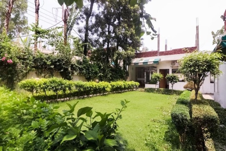 Goroomgo Motel Maurya Chandigarh