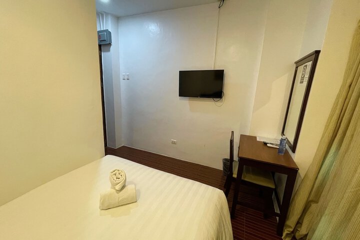 Room 41 of 79