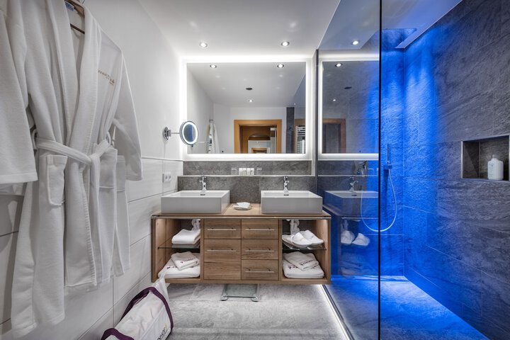 Clean Restrooms