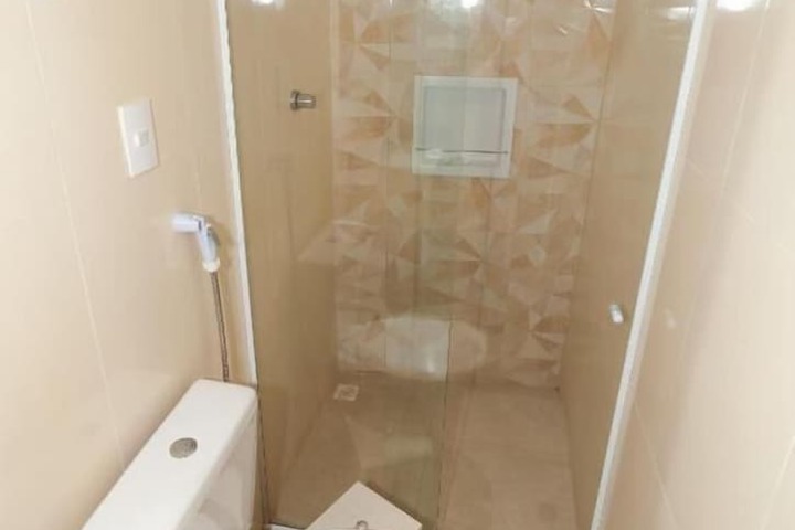 Room 8 of 16