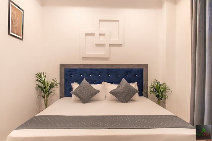 Room 9 of 53