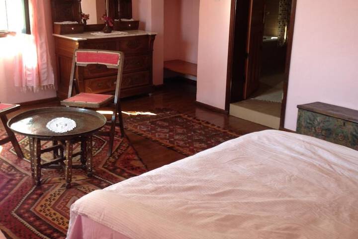 Room 23 of 69