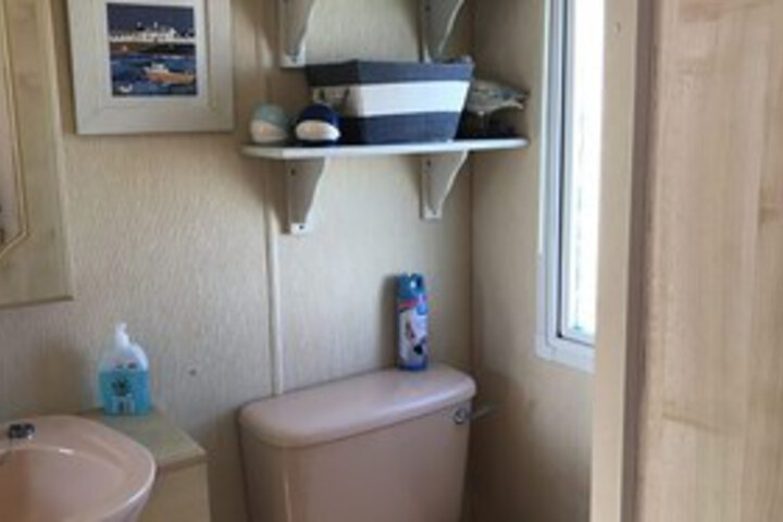 Room 2 of 28