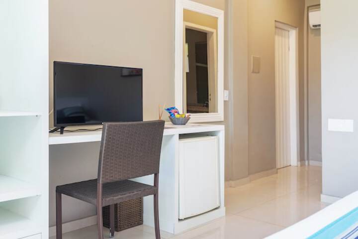 Room 54 of 181