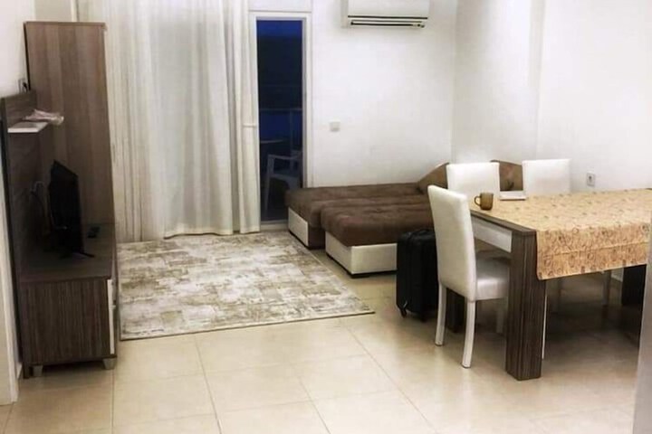 Room 4 of 22