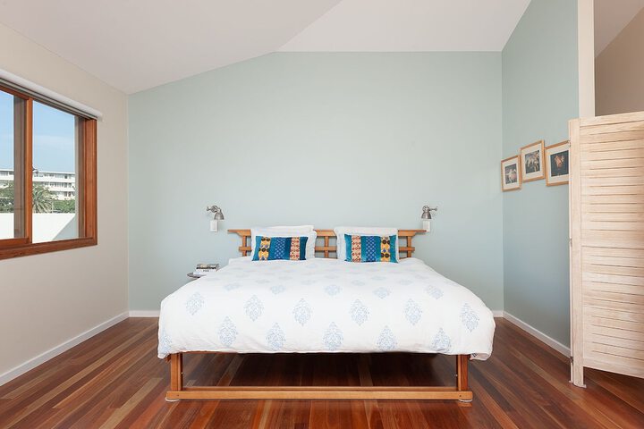 Room 6 of 15