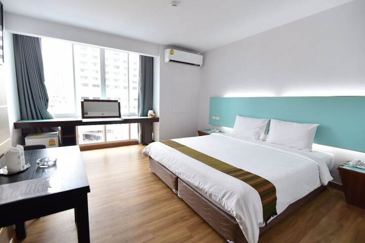 Room 8 of 45