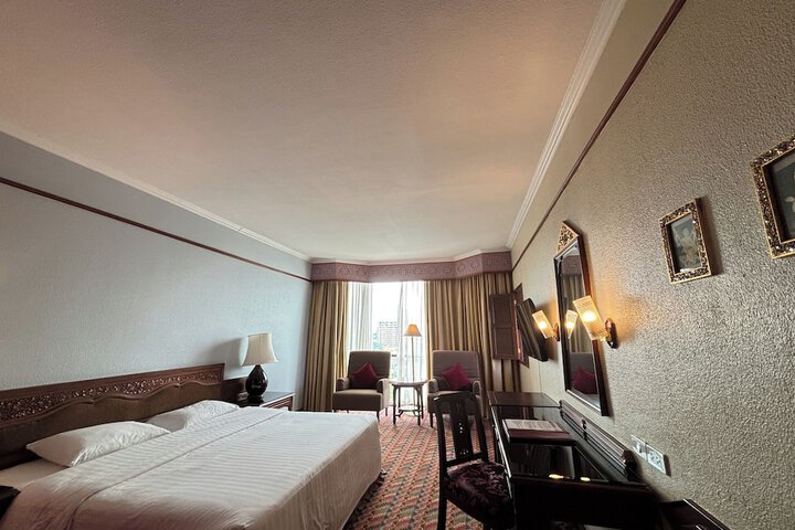 Room 16 of 127