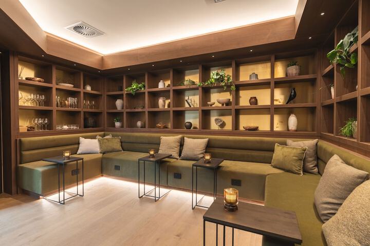 Hotel Interior 101 of 115