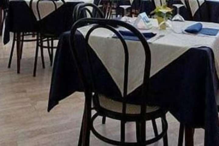 Dining 44 of 65