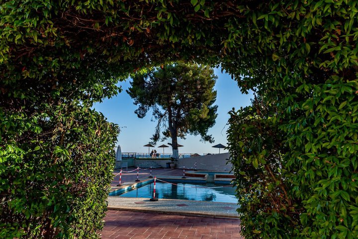 Pool 31 of 73