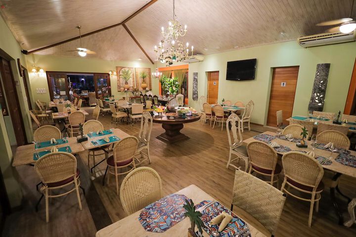 Dining 118 of 135