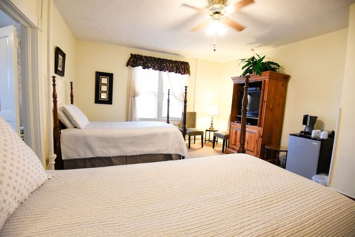 Room 5 of 48