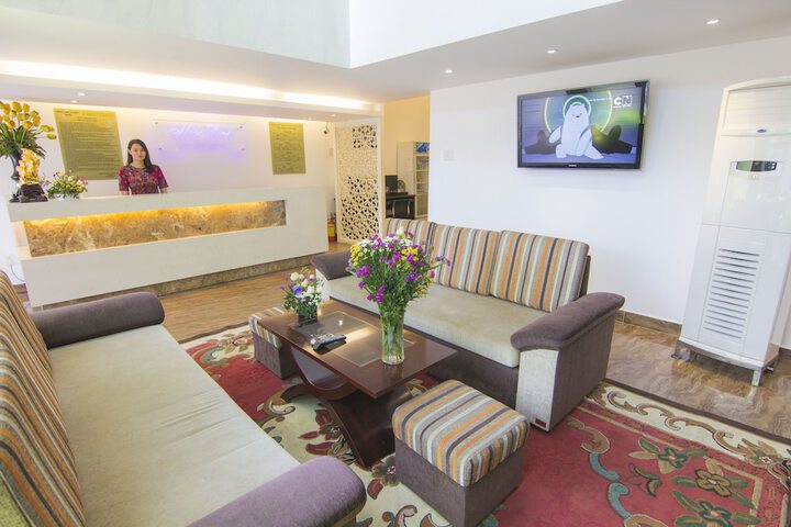 Lobby sitting area