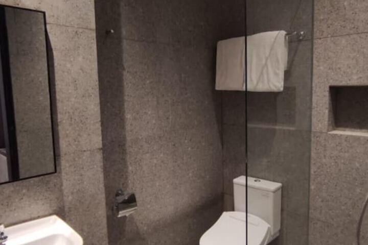 Room 20 of 49