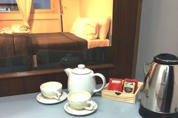 Room 15 of 25