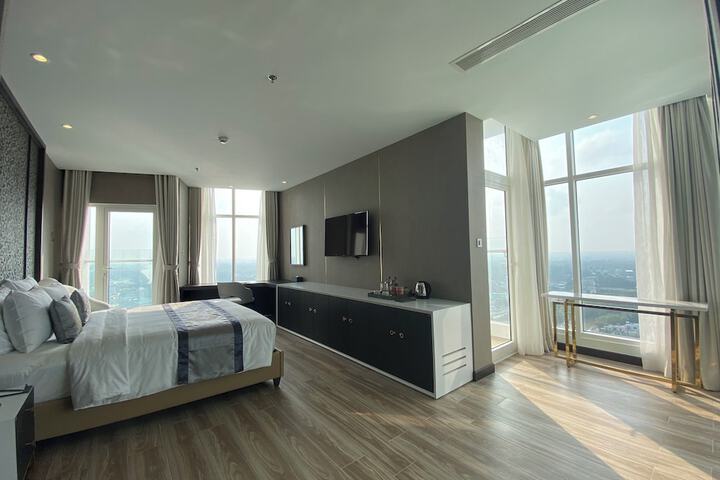 Room 19 of 60