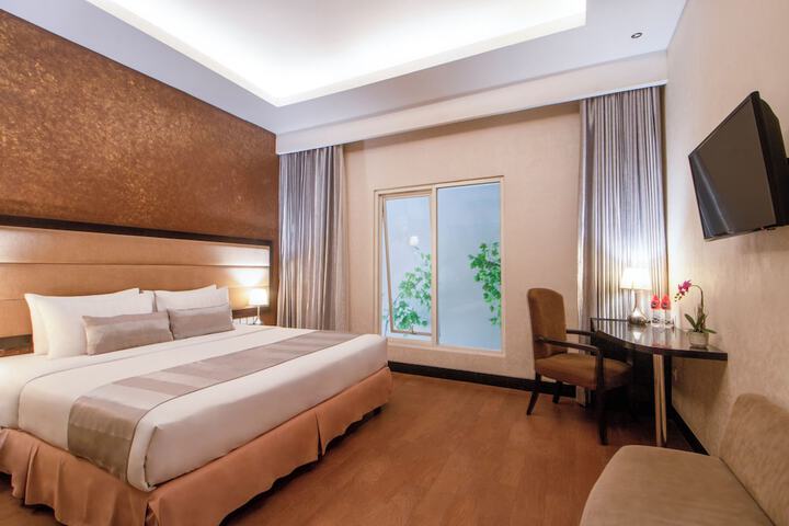 Room 6 of 26
