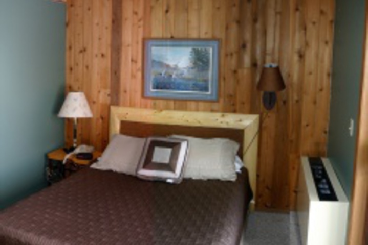 Room 223 of 348