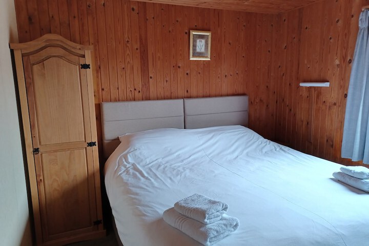 Room 17 of 105