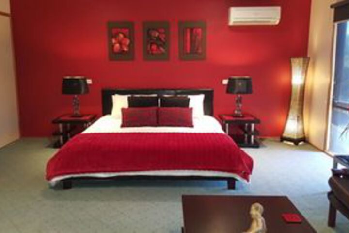 Room 16 of 96