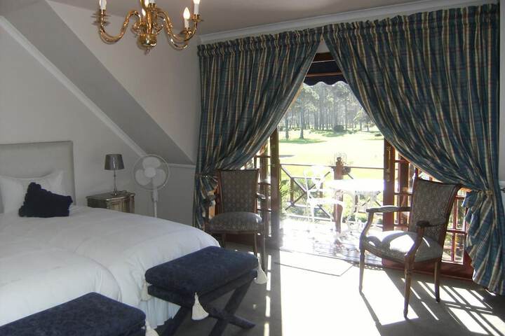 Room 8 of 39