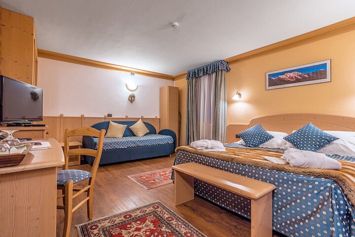 Room 14 of 117