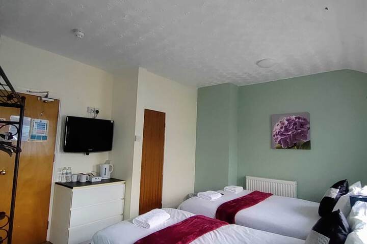 Room 3 of 11