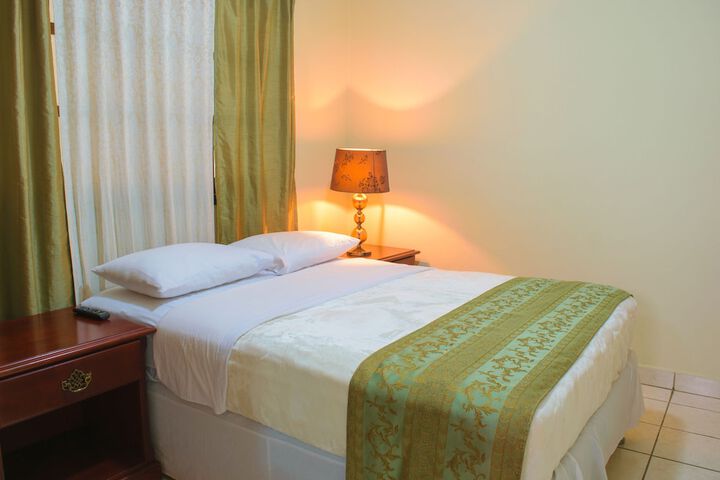 Room 20 of 39