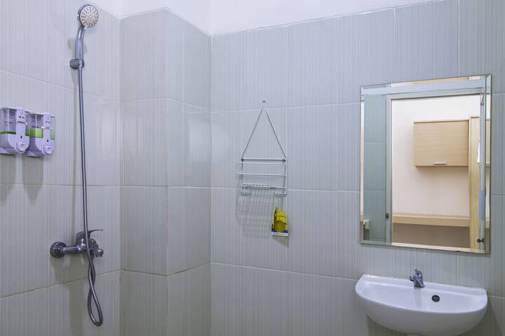 Clean Restrooms